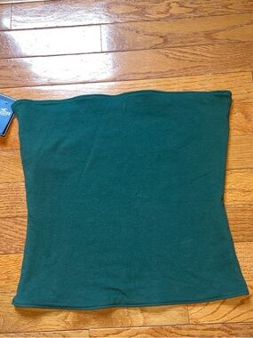 Hollister Navy and Green Reversible Top